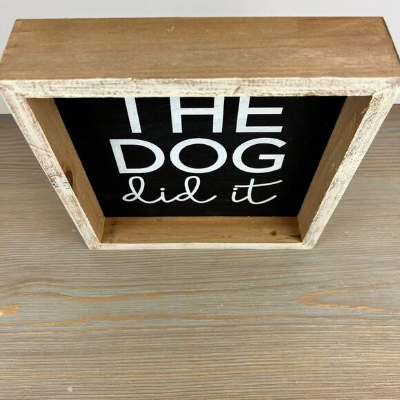 The Dog Did It Square Wood Sign - Brand New - Picture 2 of 2